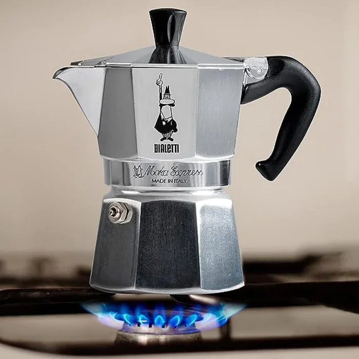 Bialetti Moka Express 3-cup image 2